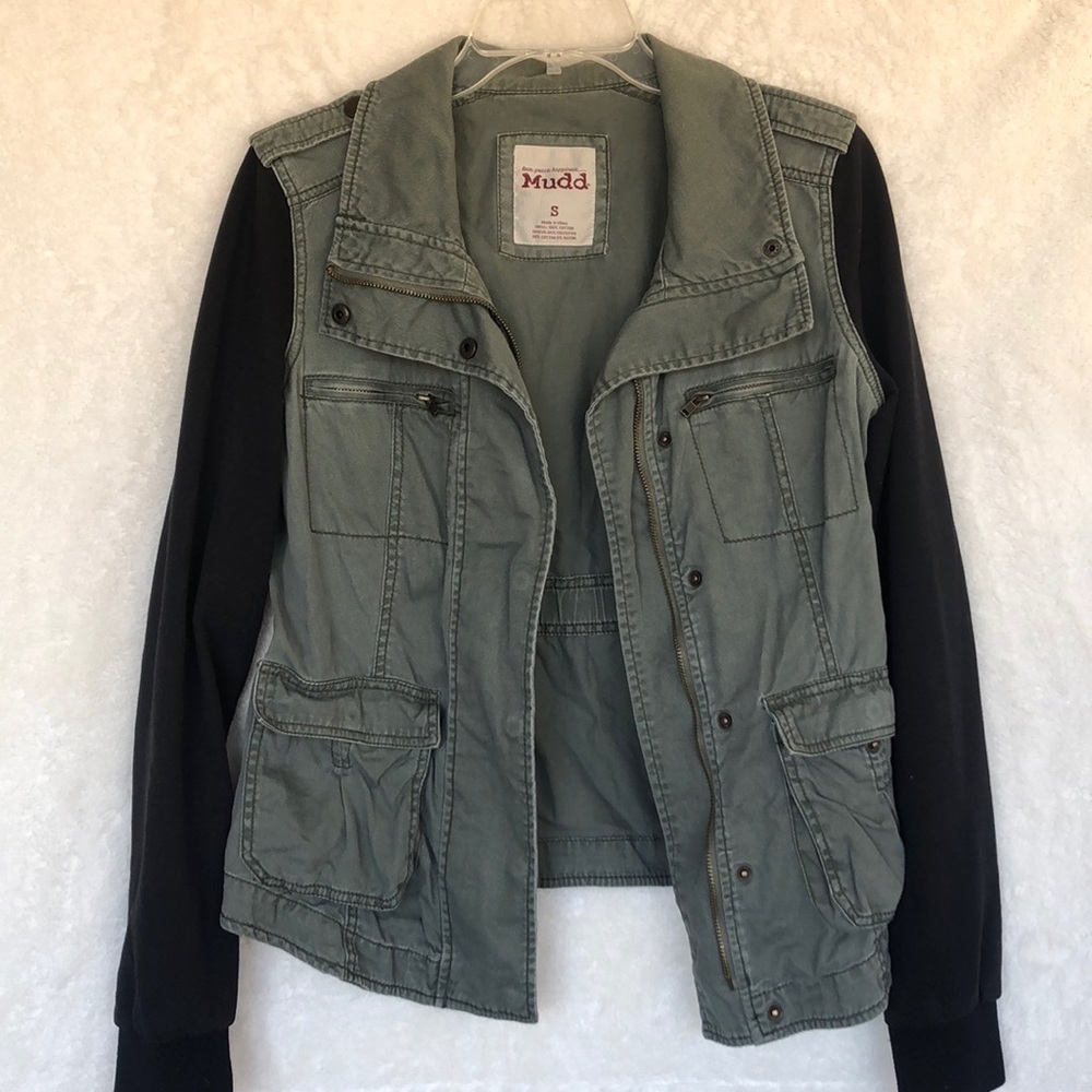 SOLD | Army green jacket